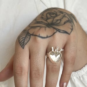Anillo Corazón con Arterias